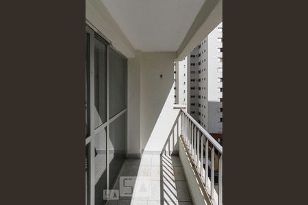 Apartamento à venda com 76m², 2 quartos e 1 vagavaranda