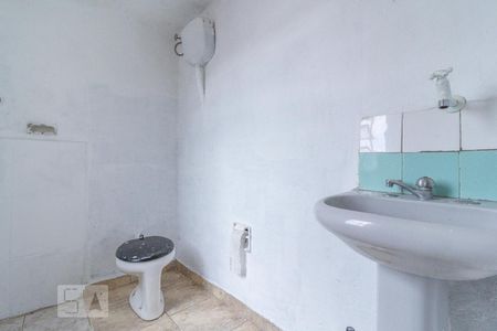 Banheiro de casa para alugar com 1 quarto, 40m² em Água Fria, São Paulo