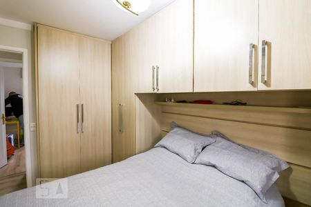 Quarto 1 de apartamento para alugar com 2 quartos, 65m² em Vila Nivi, São Paulo