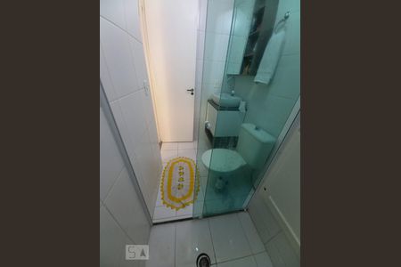 Banheiro de apartamento para alugar com 2 quartos, 50m² em Jardim Ubirajara (zona Sul), São Paulo