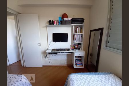 Quarto 2 de apartamento para alugar com 2 quartos, 50m² em Jardim Ubirajara (zona Sul), São Paulo