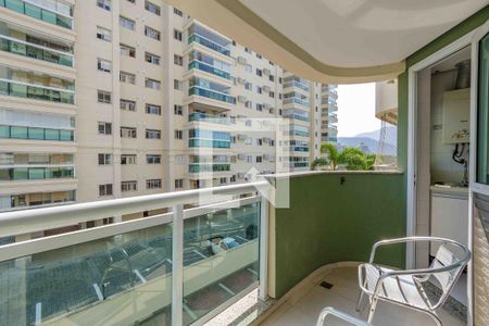 Varanda de apartamento para alugar com 2 quartos, 71m² em Barra da Tijuca, Rio de Janeiro