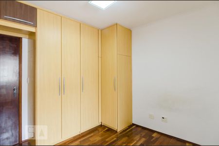 Quarto da suíte 1 de apartamento para alugar com 2 quartos, 80m² em Rudge Ramos, São Bernardo do Campo