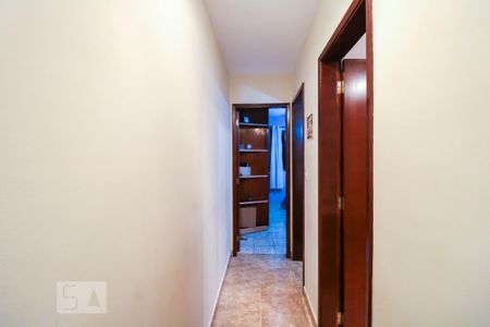 Casa para alugar com 250m², 3 quartos e 2 vagas Casa para alugar com 250m², 3 quartos e 2 vagasCorredor