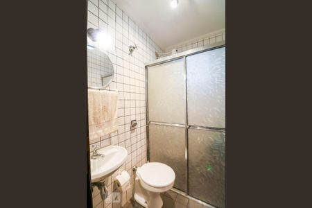 Casa para alugar com 250m², 3 quartos e 2 vagas Casa para alugar com 250m², 3 quartos e 2 vagasBanheiro 3