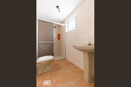 Banheiro 1 de casa para alugar com 1 quarto, 48m² em Jardim Popular, São Paulo