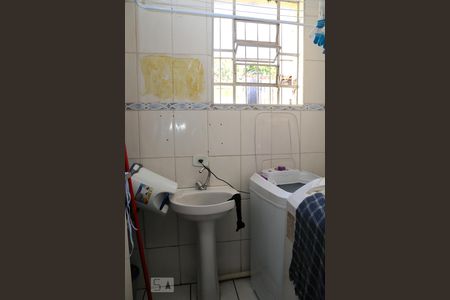 Banheiro de casa para alugar com 4 quartos, 200m² em Parque Santos Dumont, Taboão da Serra