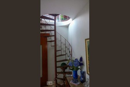 Escada de apartamento à venda com 4 quartos, 180m² em Engenho Novo, Rio de Janeiro