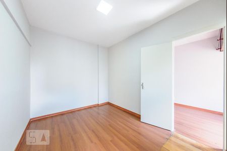 Quarto de apartamento à venda com 1 quarto, 38m² em Centro, Campinas