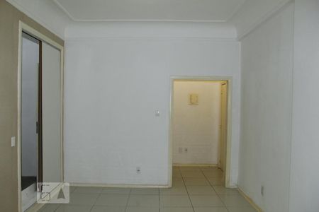 Sala de apartamento para alugar com 1 quarto, 35m² em Botafogo, Rio de Janeiro