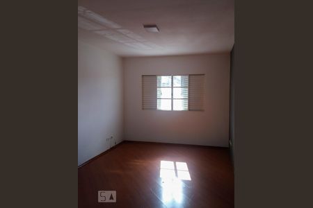 Quarto 1 de casa para alugar com 3 quartos, 170m² em Jardim Jabaquara, São Paulo