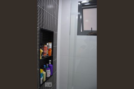 Apartamento para alugar com 144m², 4 quartos e 2 vagas Apartamento para alugar com 144m², 4 quartos e 2 vagasBanheiro 2