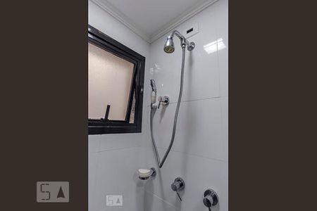 Apartamento para alugar com 144m², 4 quartos e 2 vagas Apartamento para alugar com 144m², 4 quartos e 2 vagasBanheiro 2