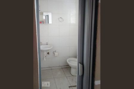 Banheiro  de casa para alugar com 1 quarto, 35m² em Cidade Domitila, São Paulo