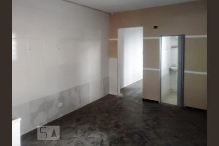 Cozinha de casa para alugar com 1 quarto, 35m² em Cidade Domitila, São Paulo