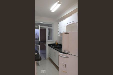 cozinha de apartamento à venda com 2 quartos, 65m² em Vila Suzana, São Paulo