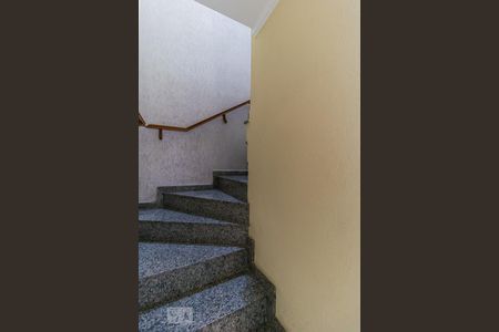 Escada de casa à venda com 3 quartos, 140m² em Jardim Santa Maria, São Paulo