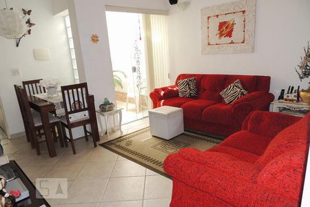 Casa à venda com 170m², 3 quartos e 1 vagaSala