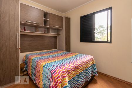 Suíte  de apartamento para alugar com 3 quartos, 58m² em Vila Carmosina, São Paulo