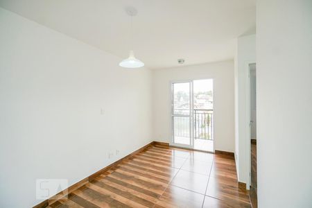 Sala de apartamento para alugar com 2 quartos, 45m² em Vila Antonieta, São Paulo