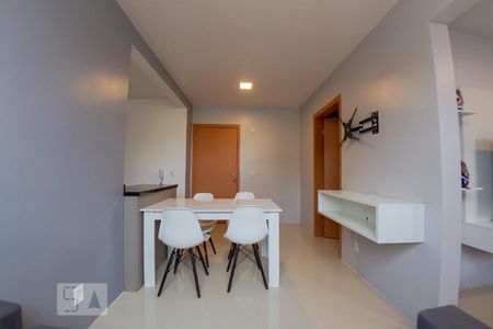 Sala de apartamento para alugar com 1 quarto, 52m² em Humaitá, Porto Alegre