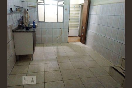 Cozinha de casa à venda com 4 quartos, 110m² em Jardim Liderança, São Paulo