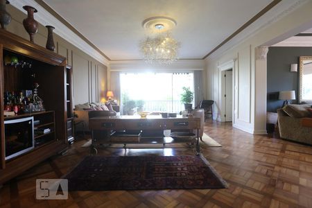 Sala de Estar de apartamento à venda com 3 quartos, 350m² em Bela Vista, São Paulo