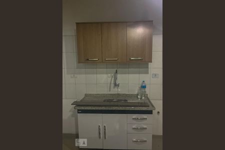 Cozinha de apartamento para alugar com 1 quarto, 55m² em Jardim Iracema, Barueri