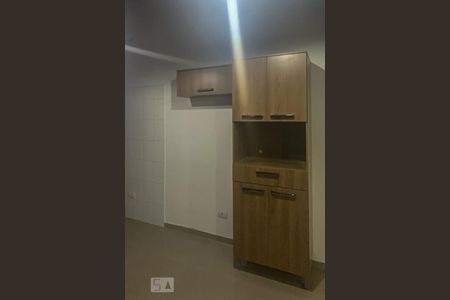 Cozinha de apartamento para alugar com 1 quarto, 55m² em Jardim Iracema, Barueri