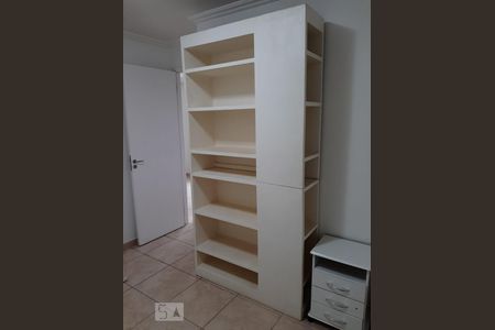 Quarto 1 de apartamento para alugar com 2 quartos, 53m² em Morumbi, São Paulo