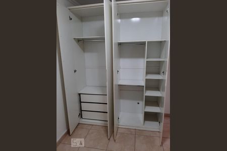 Quarto 1 de apartamento para alugar com 2 quartos, 53m² em Morumbi, São Paulo