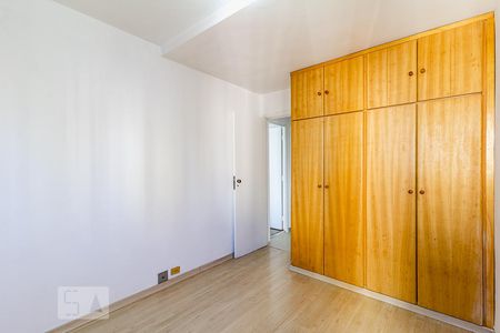 Primeiro dormitório de apartamento para alugar com 2 quartos, 55m² em Vila Uberabinha, São Paulo