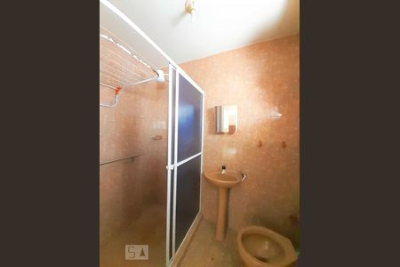 Banheiro Social de casa para alugar com 1 quarto, 50m² em Piedade, Rio de Janeiro