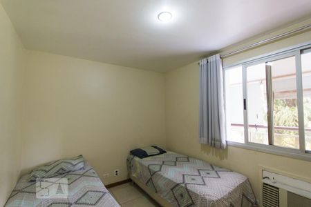 Quarto 1 de apartamento para alugar com 2 quartos, 86m² em Jacarepaguá, Rio de Janeiro