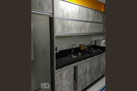 Cozinha de apartamento para alugar com 2 quartos, 60m² em Jardim das Vertentes, São Paulo