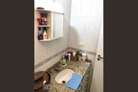 Banheiro de apartamento para alugar com 1 quarto, 43m² em Ipiranga, São Paulo