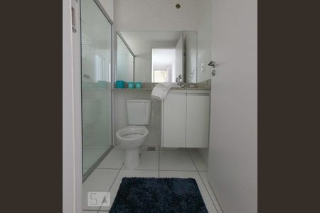 Banheiro de apartamento à venda com 3 quartos, 80m² em Vila Cloris, Belo Horizonte