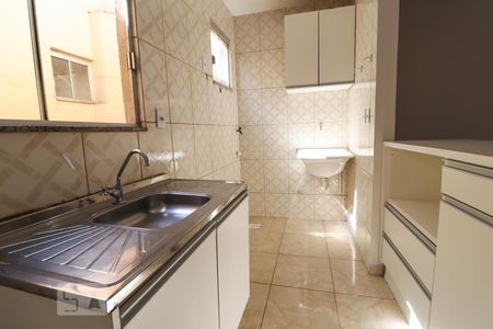 Cozinha de apartamento para alugar com 1 quarto, 35m² em Setor Aeroporto, Goiânia