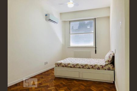 Sala/Quarto de apartamento para alugar com 1 quarto, 37m² em Copacabana, Rio de Janeiro