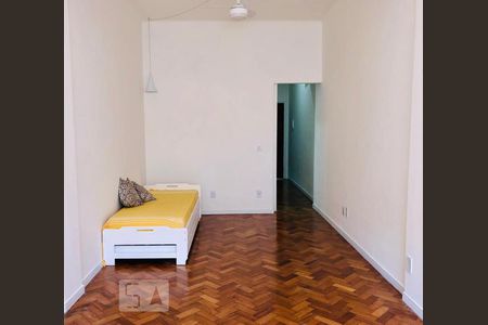 Sala/Quarto de apartamento para alugar com 1 quarto, 37m² em Copacabana, Rio de Janeiro