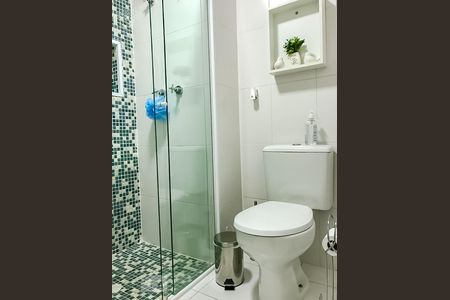 Banheiro da Suíte de apartamento para alugar com 2 quartos, 68m² em Jardim Flor da Montanha, Guarulhos