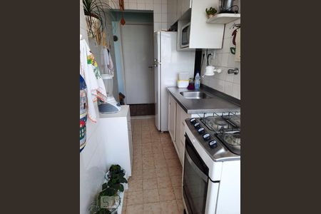 Cozinha de apartamento à venda com 2 quartos, 55m² em Vila Pompéia, São Paulo