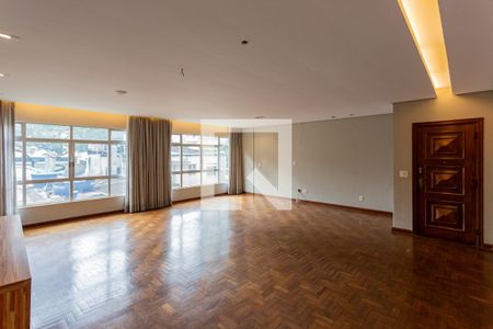 Apartamento à venda com 160m², 4 quartos e 2 vagasSala