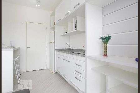 Cozinha de kitnet/studio para alugar com 1 quarto, 31m² em Jardim Novo Santo Amaro, São Paulo