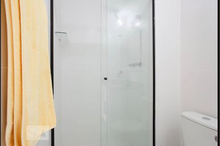 Banheiro de kitnet/studio para alugar com 1 quarto, 31m² em Jardim Novo Santo Amaro, São Paulo