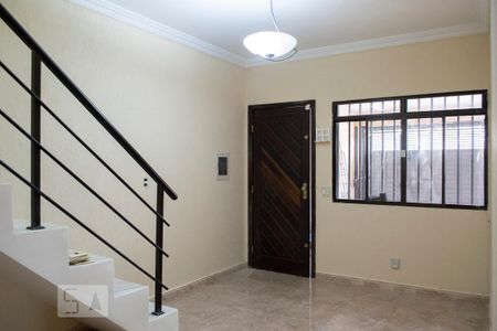 Casa à venda com 100m², 2 quartos e 2 vagasSALA