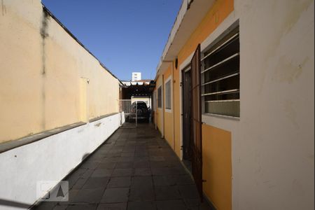 Corredor de casa à venda com 2 quartos, 200m² em Vila Ribeiro de Barros, São Paulo