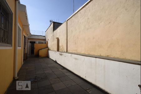 Corredor de casa à venda com 2 quartos, 200m² em Vila Ribeiro de Barros, São Paulo