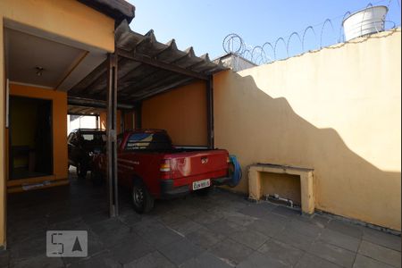 Garagem de casa à venda com 2 quartos, 200m² em Vila Ribeiro de Barros, São Paulo