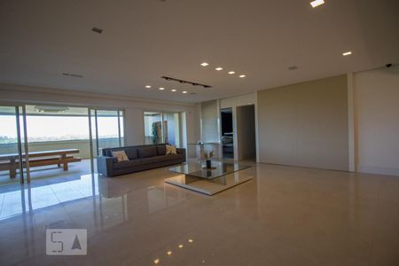 Sala de apartamento à venda com 4 quartos, 555m² em Barra da Tijuca, Rio de Janeiro